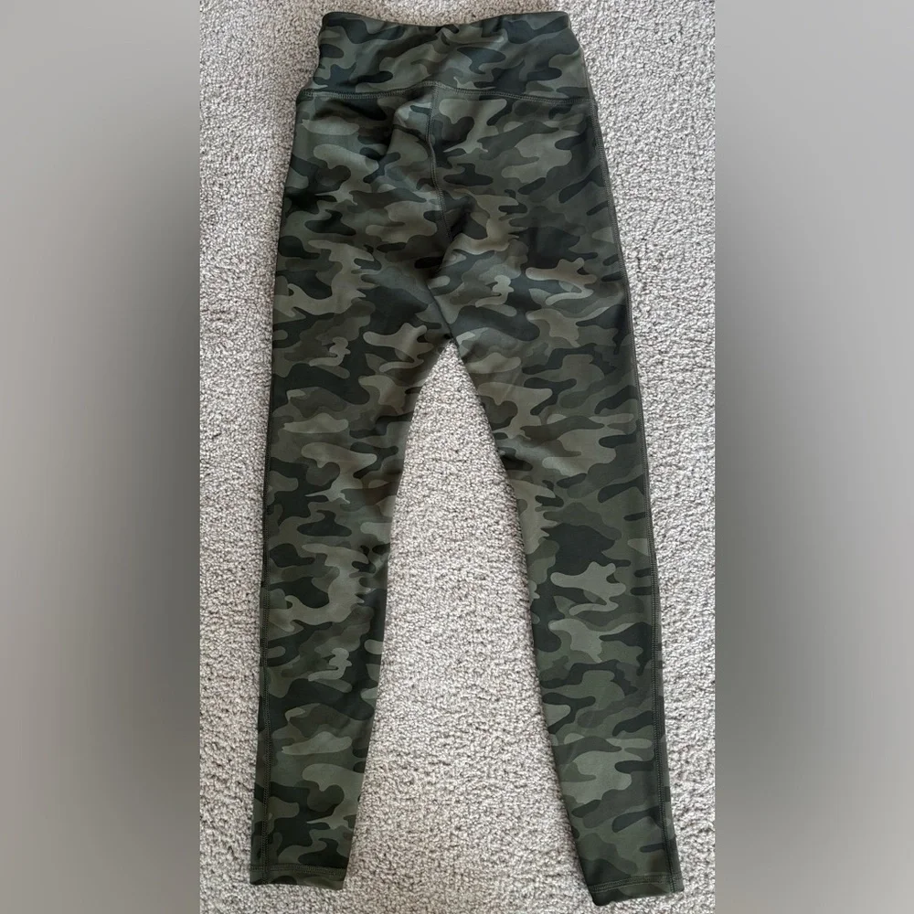 Danskin Camo Leggings - Picture 4 of 4
